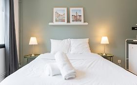 Vieux Lille : Equipped studio